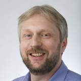 Portrait Dr. Stefan Tangl, Head of the Core Facility Hard Tissue and Biomaterial Research, Karl Donath Laboratory