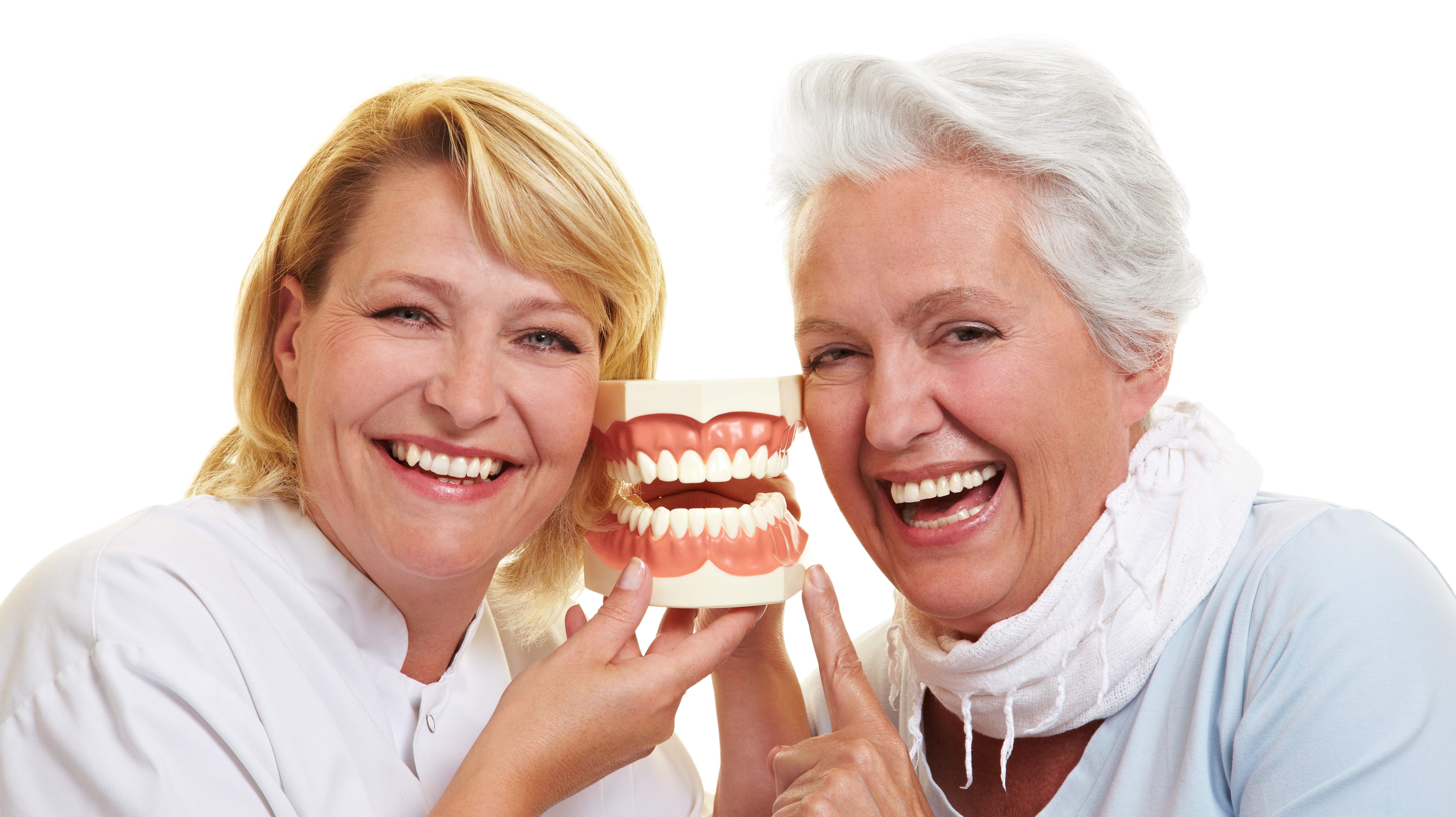 Центр здоровья зубов. Вставные зубы для пенсионеров. Зубные протезы у пожилых.
