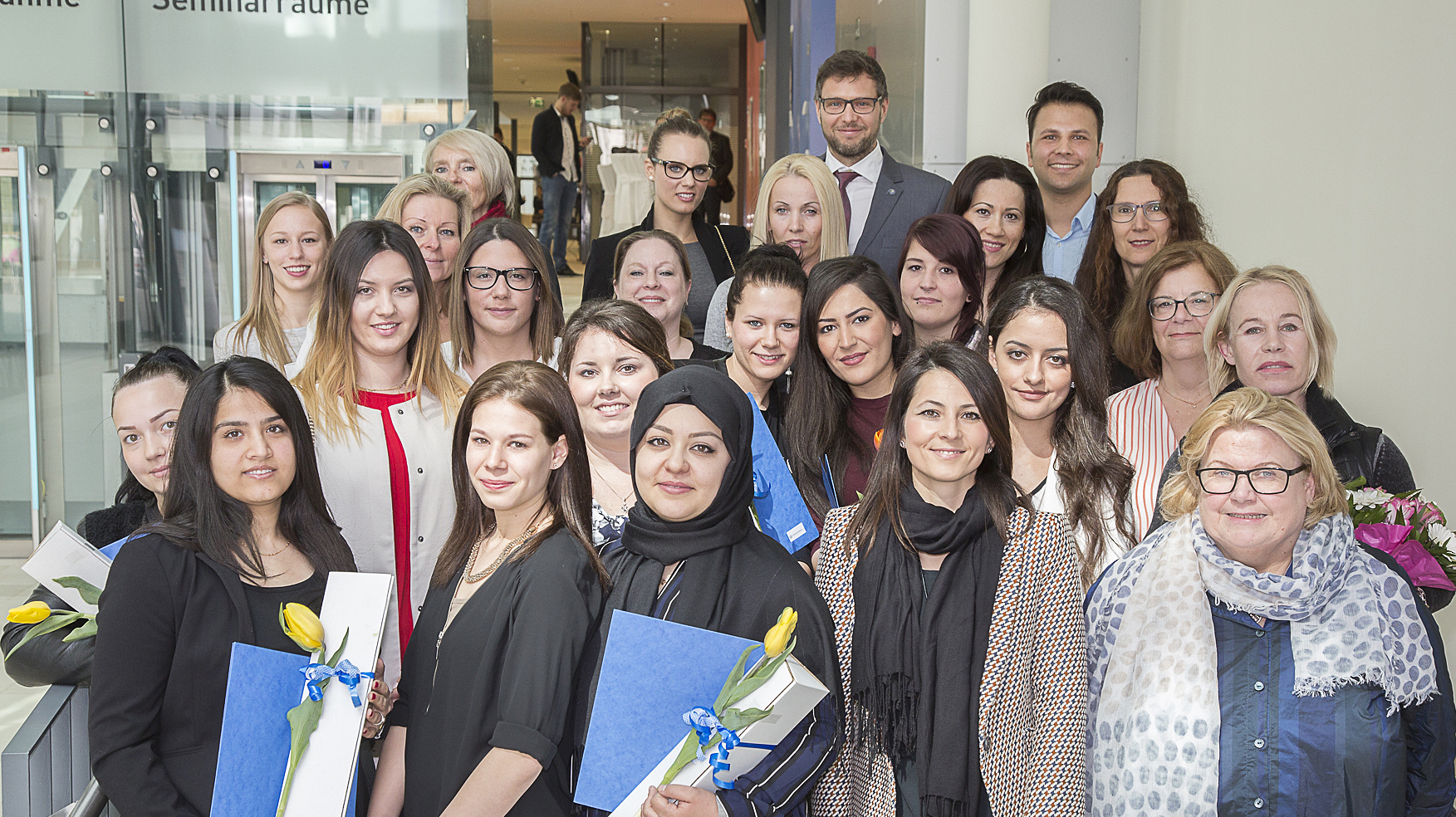 Teilnehmerinnen und Lehrende PASS-Kurs 2016/2017 Teilnehmerinnen und Lehrende PASS-Kurs 2016/2017