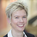 Univ.-Prof.in Dr.in Katrin Bekes, MME Leiterin des Fachbereichs Kinderzahnheilkunde und Leiterin der Spezialambulanz Mineralisationsstörungen Univ.-Prof.in Dr.in Katrin Bekes, MME Leiterin des Fachbereichs Kinderzahnheilkunde und Leiterin der Spezialambulanz Mineralisationsstörungen